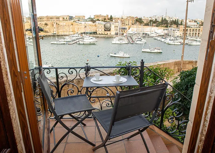 Seagull Birgu - Waterfront Home